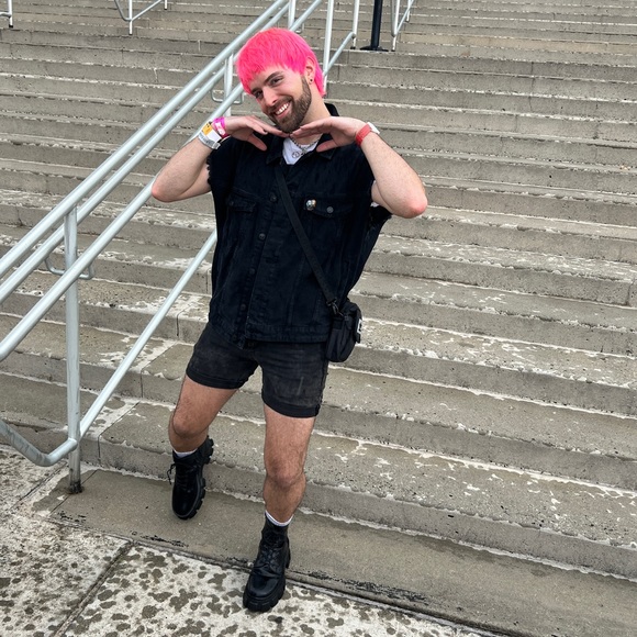 Meet your Posher, Todd - Picture 2 of 4